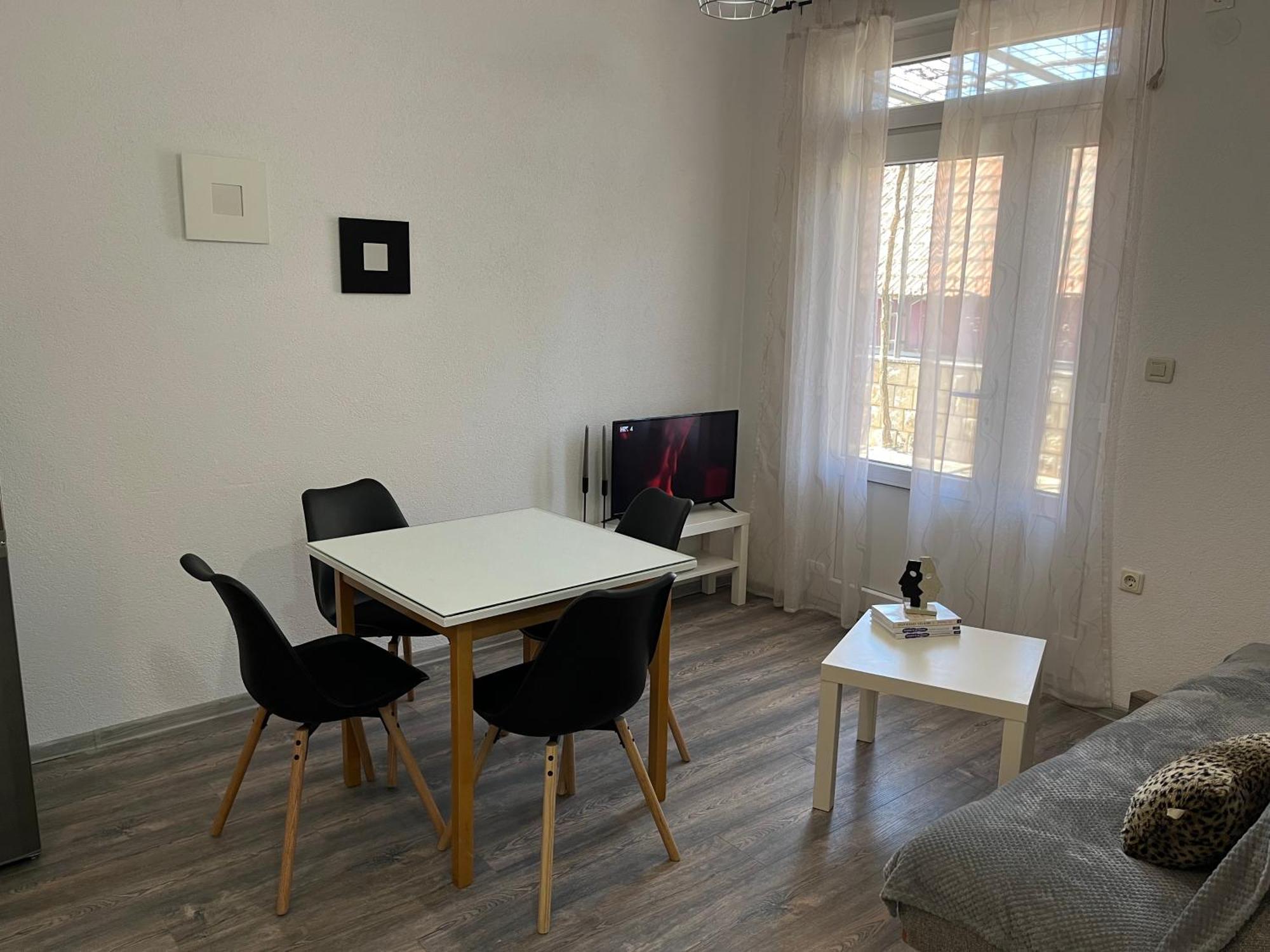 Apartment Makarska M&I, Free Private Parking Exterior photo