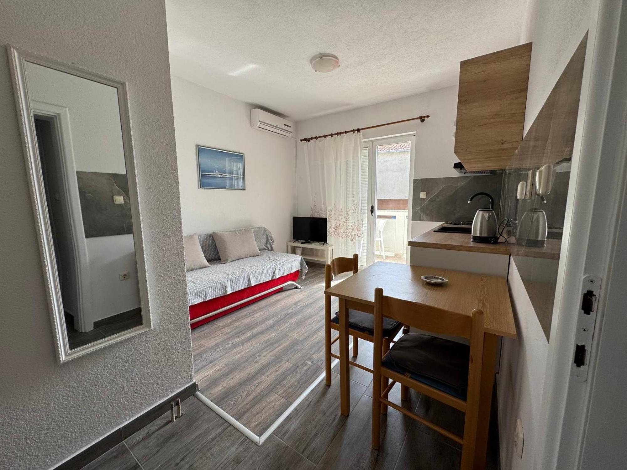 Apartment Makarska M&I, Free Private Parking Exterior photo