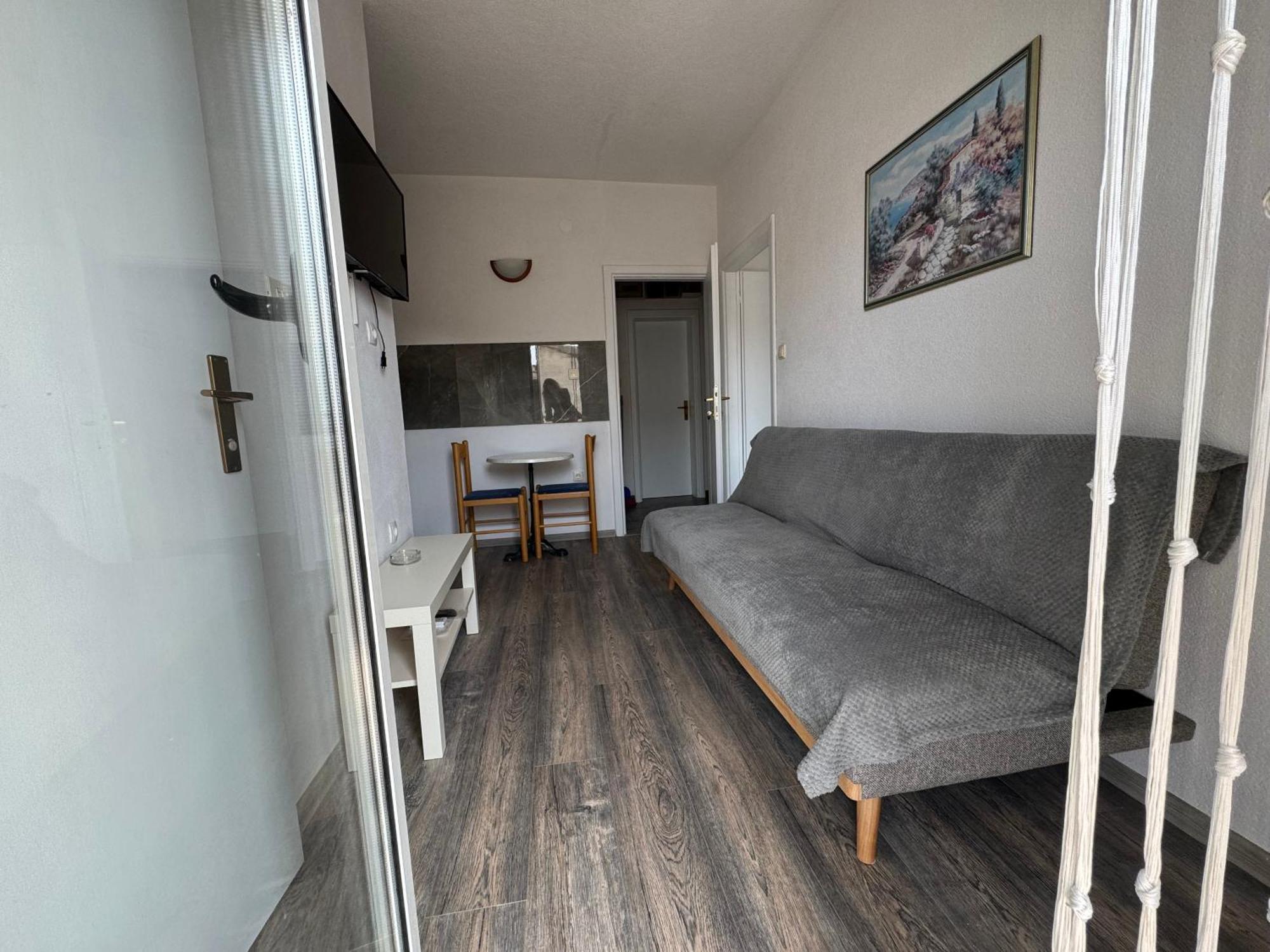 Apartment Makarska M&I, Free Private Parking Exterior photo